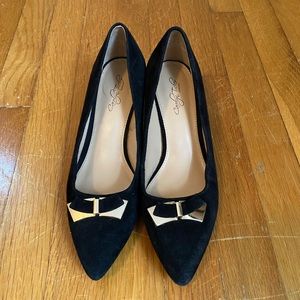 Black pointed toe kitten heal shoes